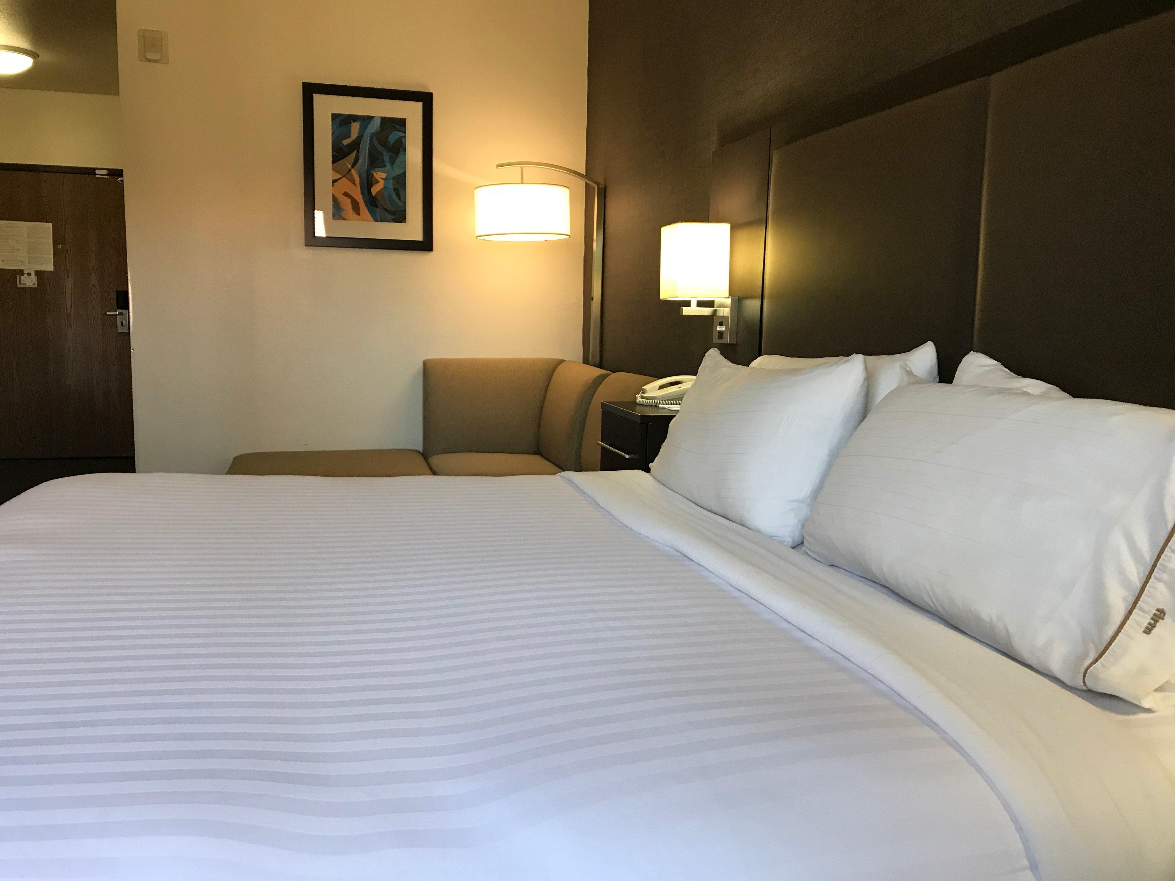 Holiday Inn Express Hotel & Suites Barstow By Ihg Bagian luar foto