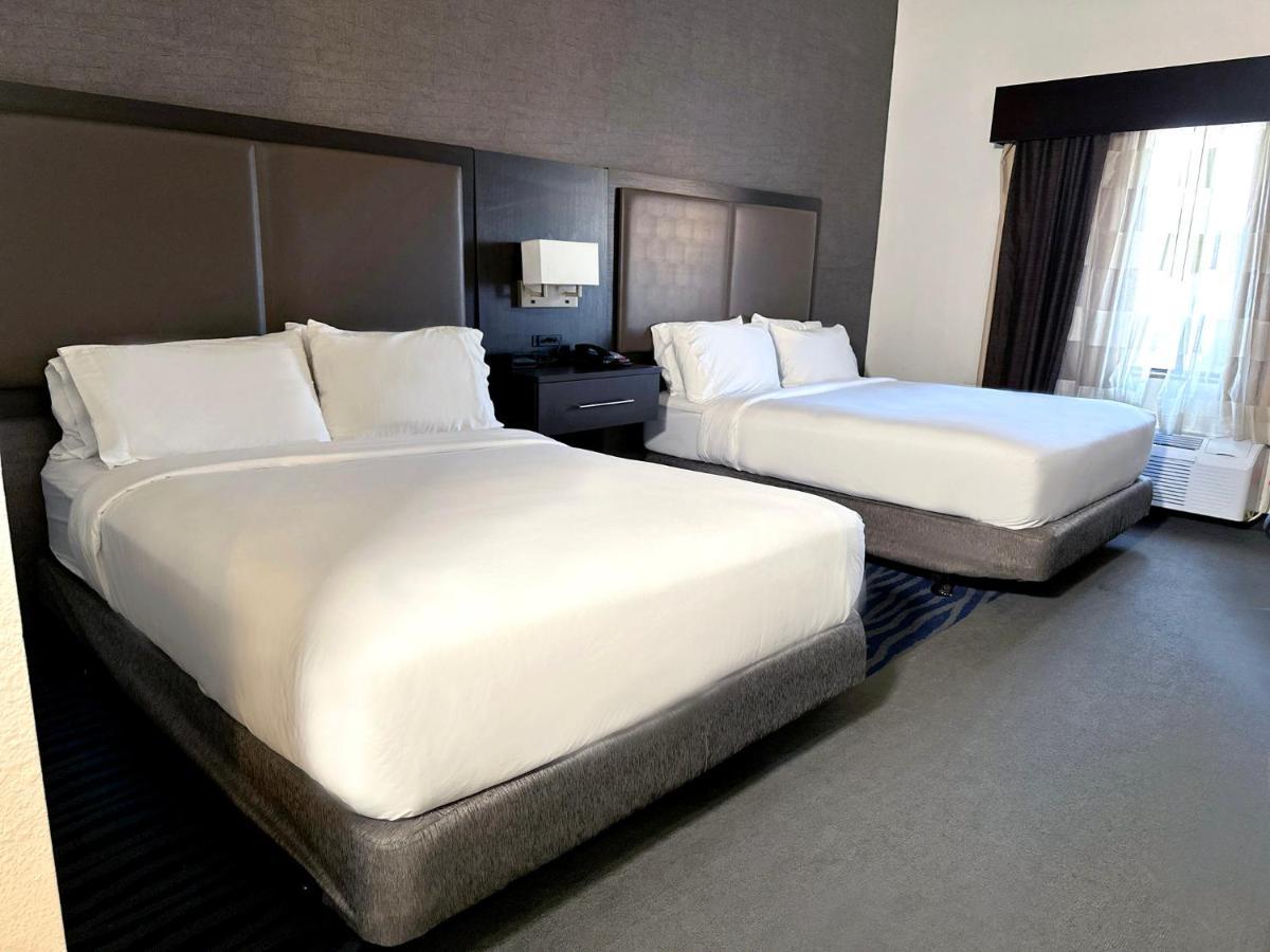 Holiday Inn Express Hotel & Suites Barstow By Ihg Bagian luar foto