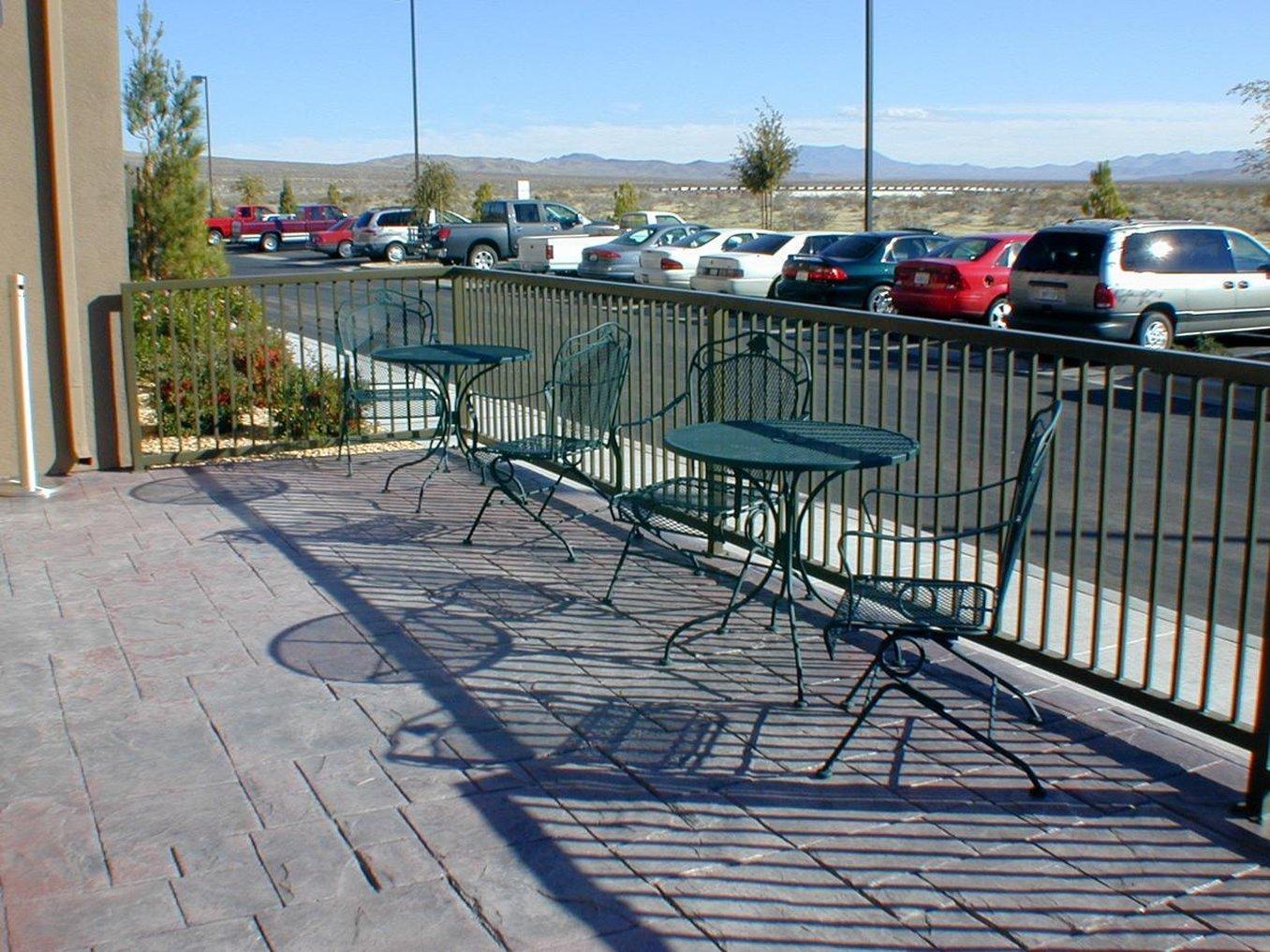 Holiday Inn Express Hotel & Suites Barstow By Ihg Bagian luar foto